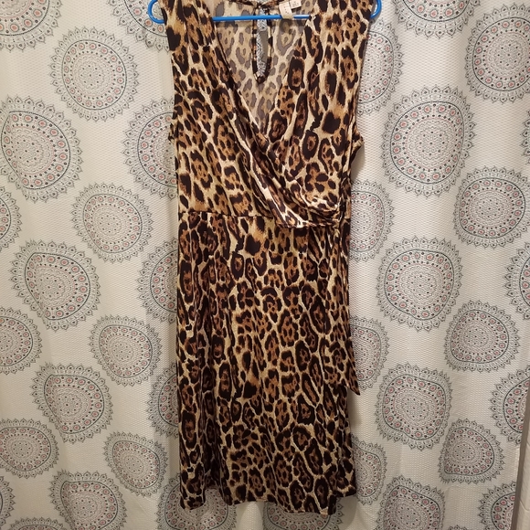 Leopard print wrap dress - Picture 5 of 5